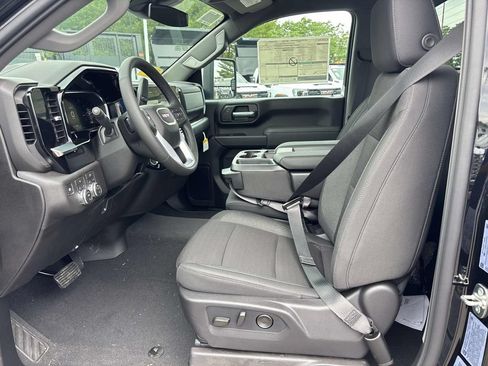 New 2026 GMC Sierra 2500 SLE w/ SLE Convenience Package AWD/4WD image 4