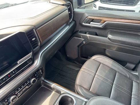 Used 2024 Chevrolet Silverado 2500 High Country w/ High Country Premium Package AWD/4WD image 37