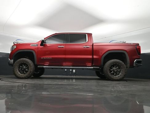 Used 2024 GMC Sierra 1500 SLT w/ SLT Premium Plus Package AWD/4WD image 20
