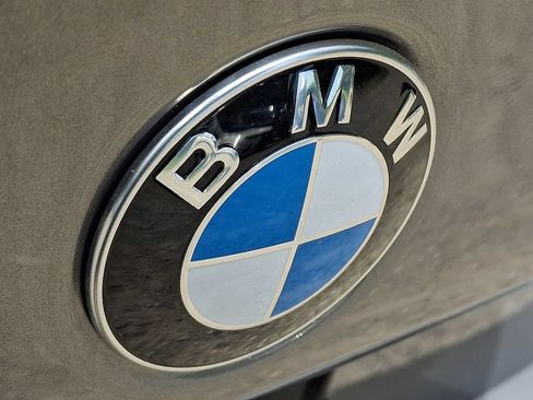 Used 2026 BMW 530i xDrive w/ M Sport Package AWD/4WD image 29