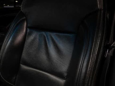 Used 2018 GMC Yukon SLE image 27