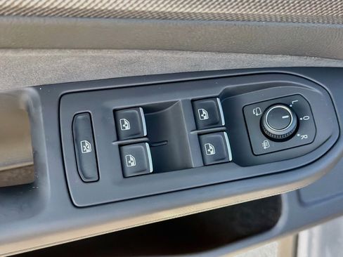 New 2026 Volkswagen GTI SE FWD image 21