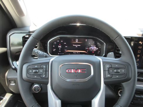 New 2026 GMC Sierra 1500 SLT w/ SLT Premium Plus Package AWD/4WD image 19
