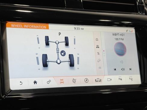 Used 2020 Land Rover Discovery HSE Luxury image 59