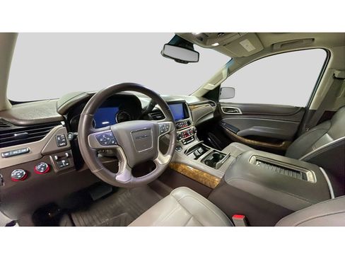 Used 2016 GMC Yukon Denali w/ Open Road Package image 10