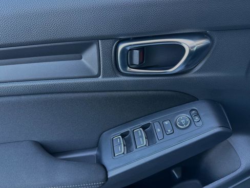 Certified 2025 Honda Civic Sport image 10