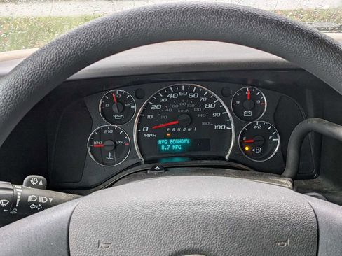 New 2024 Chevrolet Express 3500 w/ Power Convenience Package image 23