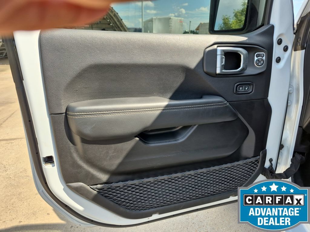 Used 2023 Jeep Gladiator Overland AWD/4WD image 26