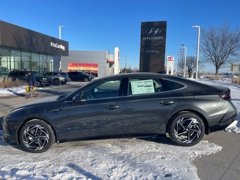New 2026 Hyundai Sonata SEL FWD image 2