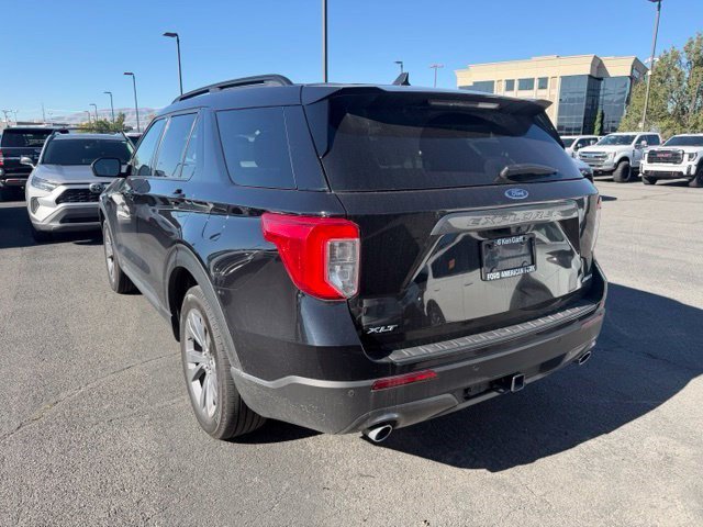 Used 2024 Ford Explorer XLT w/ Equipment Group 202A AWD/4WD image 10