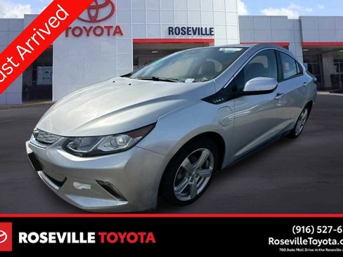 Used 2016 Chevrolet Volt LT image 1