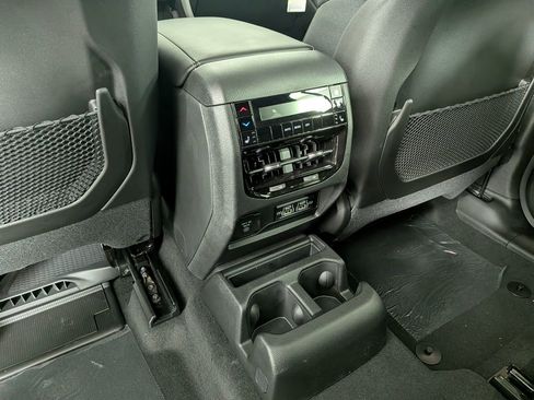 New 2025 Jeep Grand Cherokee L Limited w/ Black Appearance Package image 34