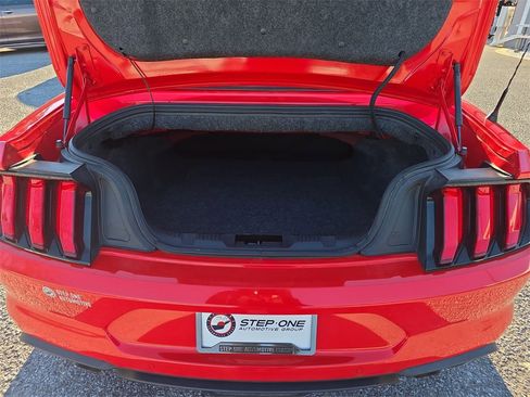 Used 2019 Ford Mustang GT Premium image 30