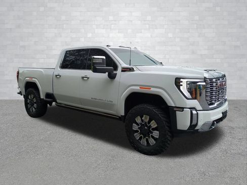Used 2026 GMC Sierra 2500 Denali w/ Denali Reserve Package AWD/4WD image 2