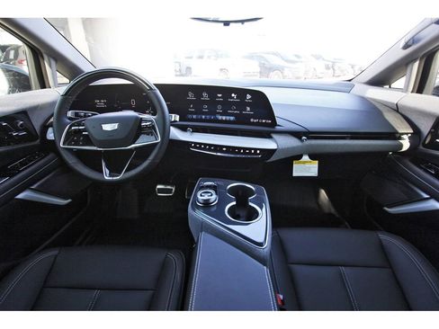 New 2026 Cadillac Optiq Sport 1 image 9