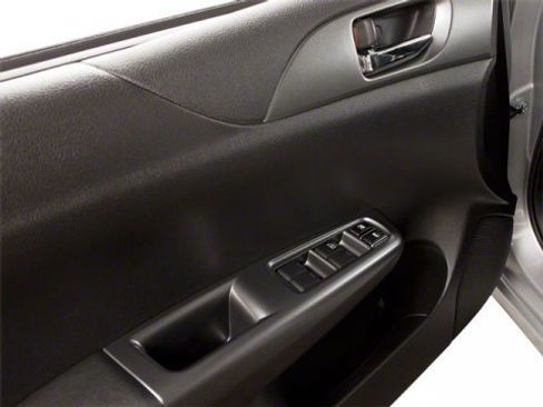 Used 2010 Subaru Impreza Outback Sport image 12