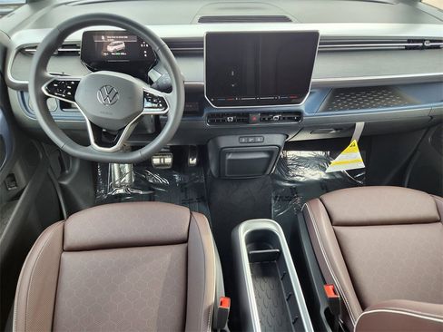 New 2025 Volkswagen ID. Buzz Pro S image 2