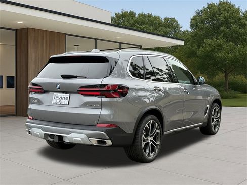New 2026 BMW X5 xDrive40i w/ Premium Package image 7