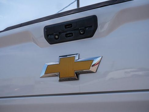 Used 2022 Chevrolet Silverado 1500 Custom RWD image 13
