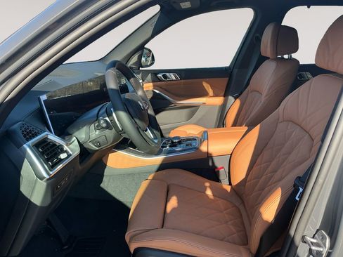 New 2026 BMW X5 xDrive40i w/ Climate Comfort Package AWD/4WD image 9