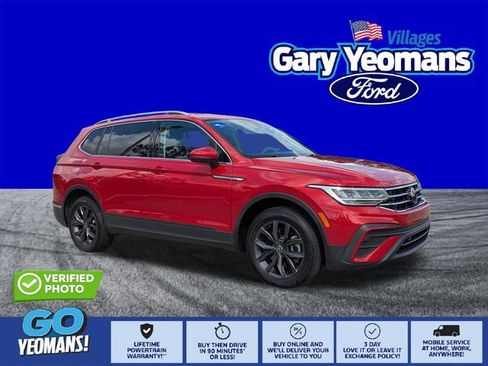 Used 2023 Volkswagen Tiguan SE FWD image 1