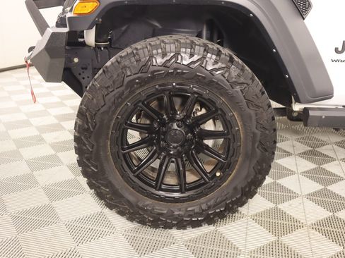 Used 2024 Jeep Wrangler Sport S image 17