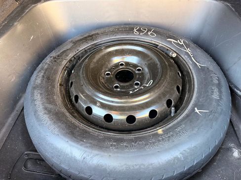 Used 2015 Jeep Grand Cherokee Limited image 24