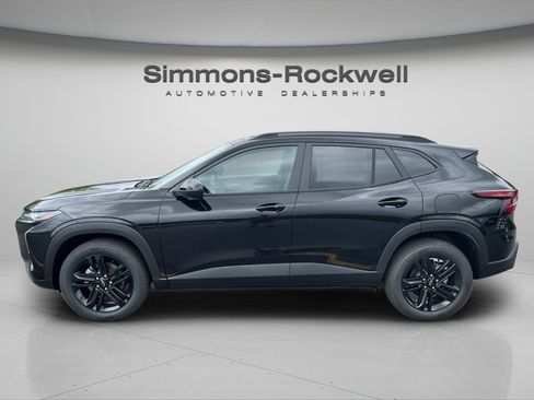 New 2026 Chevrolet Trax ACTIV w/ Driver Confidence Package FWD image 2