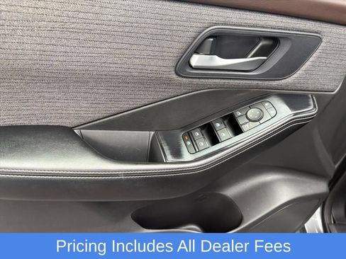 Used 2023 Nissan Rogue SV AWD/4WD image 24