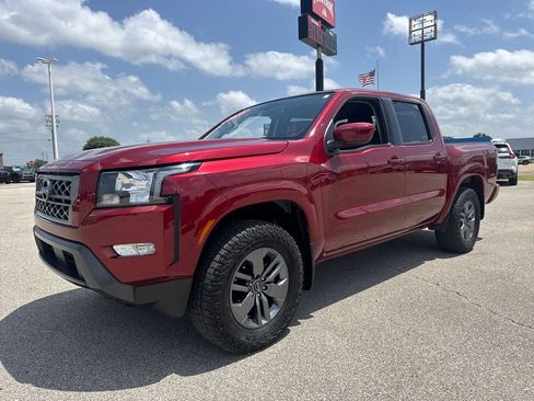 Used 2023 Nissan Frontier SV w/ SV Convenience Package AWD/4WD image 2