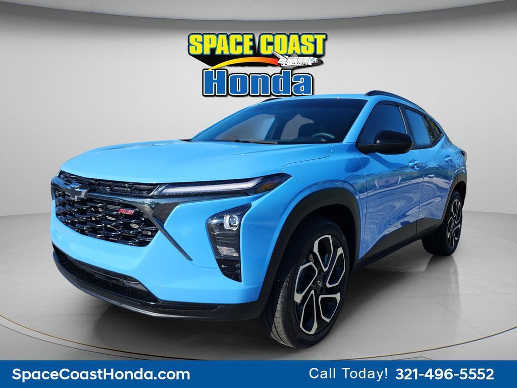 Used 2024 Chevrolet Trax RS w/ Sunroof Package FWD image 10