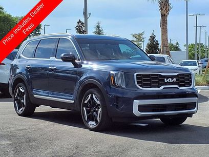 Used 2025 Kia Telluride S
