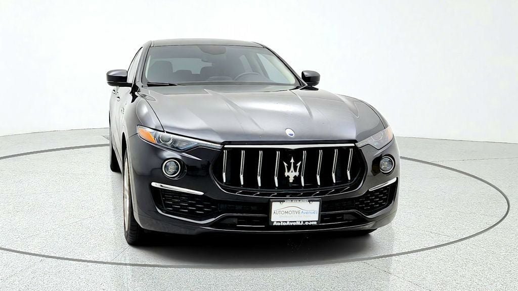 Used 2022 Maserati Levante GT AWD/4WD image 2
