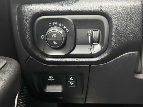 Used 2022 RAM 1500 Big Horn w/ Built-to-serve Edition image 35