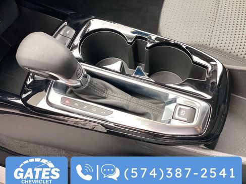 Used 2025 Chevrolet Trax LT w/ LT Convenience Package image 30