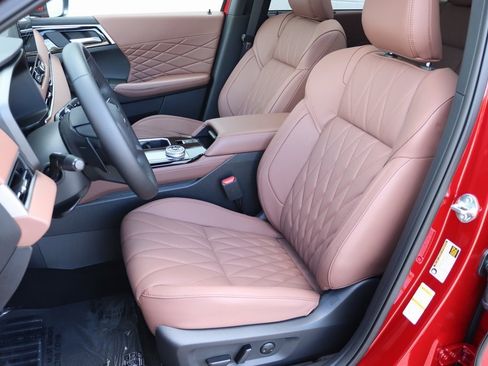 New 2025 Mitsubishi Outlander SEL image 5