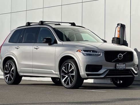 Used 2023 Volvo XC90 T8 Plus w/ Protection Package Premier image 7
