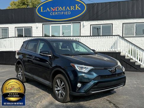 Used 2018 Toyota RAV4 XLE image 3