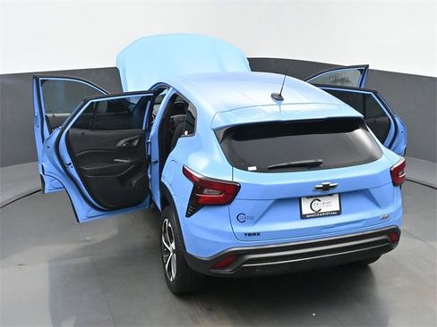 Certified 2024 Chevrolet Trax RS w/ Driver Confidence Package image 64