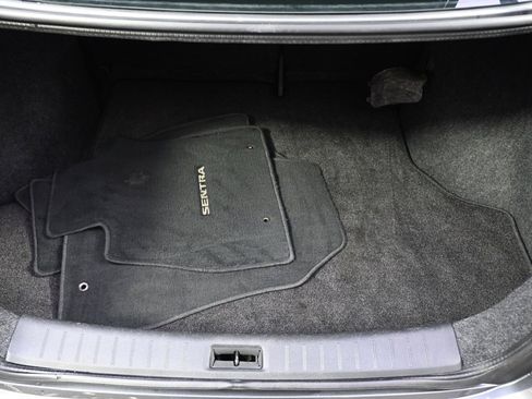 Used 2015 Nissan Sentra SV image 19