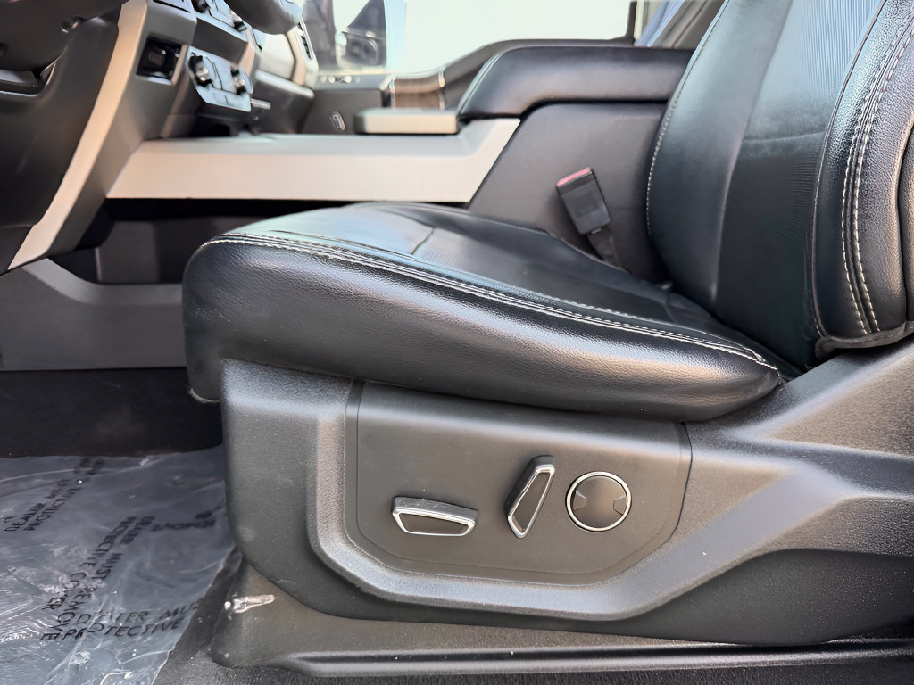Used 2019 Ford F250 Lariat w/ Lariat Ultimate Package AWD/4WD image 41