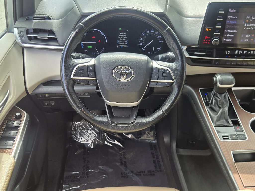 Used 2022 Toyota Sienna XLE FWD image 13