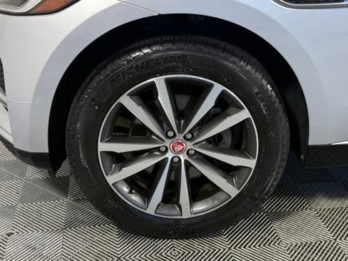 Certified 2022 Jaguar F-PACE S AWD/4WD image 12