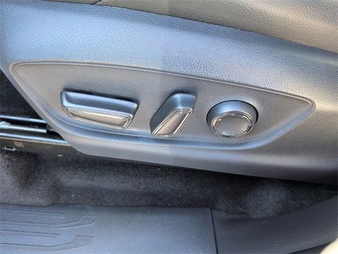 Used 2024 Toyota Tacoma TRD Sport image 18