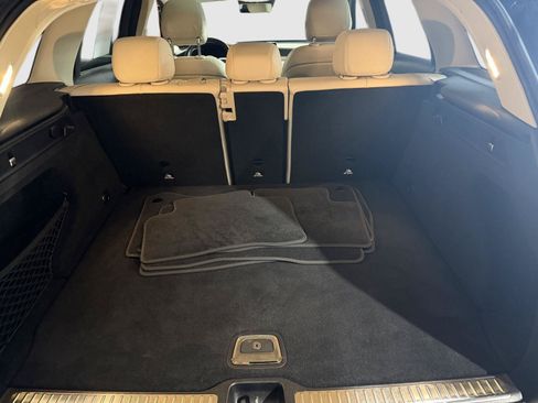 Used 2022 Mercedes-Benz GLC 300 4MATIC image 24