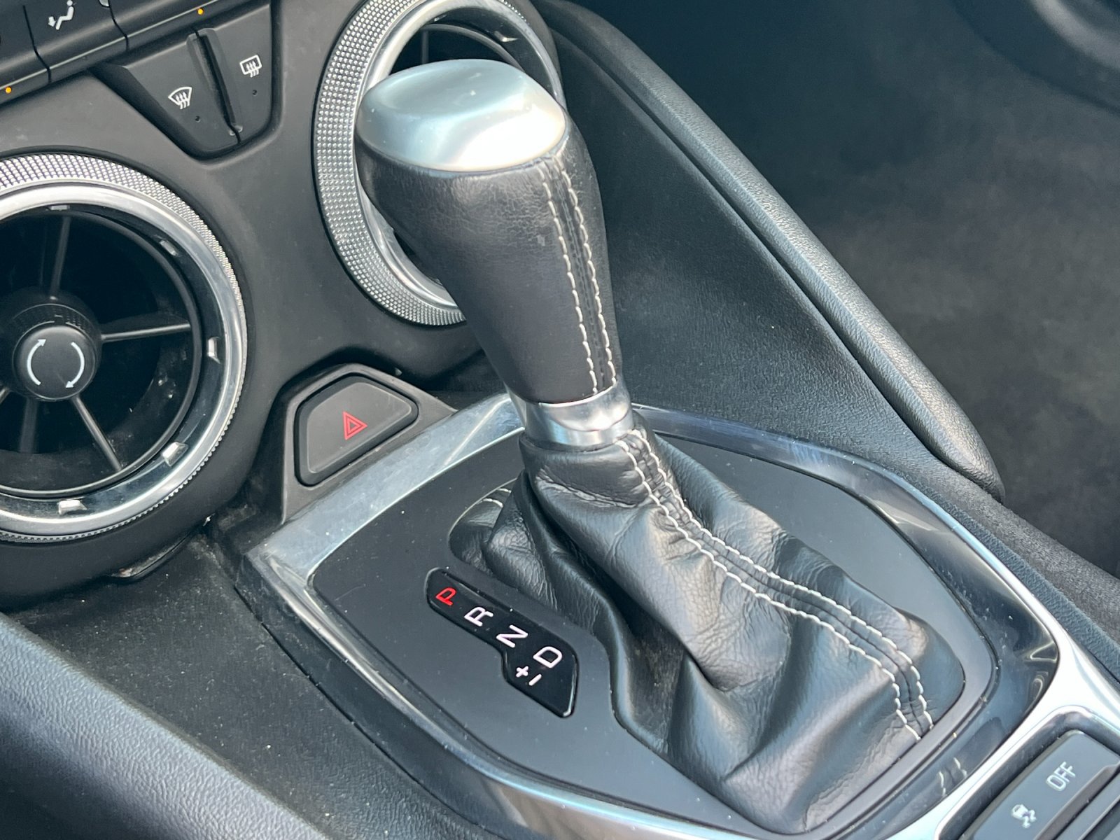 Used 2023 Chevrolet Camaro LT RWD image 20