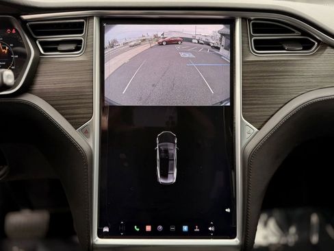 Used 2016 Tesla Model X 75D image 18