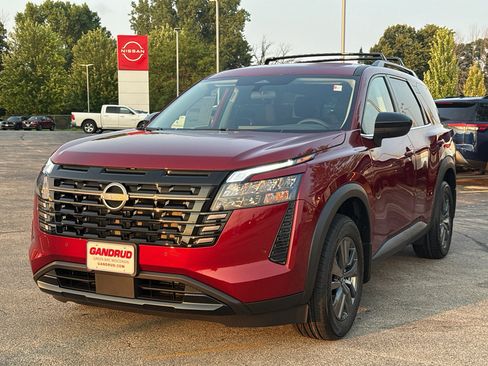 New 2026 Nissan Pathfinder SV AWD/4WD image 2