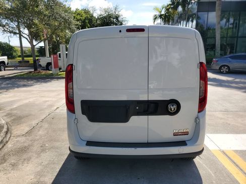 Used 2022 RAM ProMaster City Tradesman FWD image 5