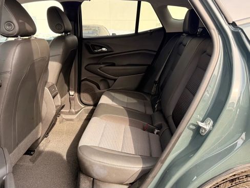 Used 2025 Chevrolet Trax LT image 13